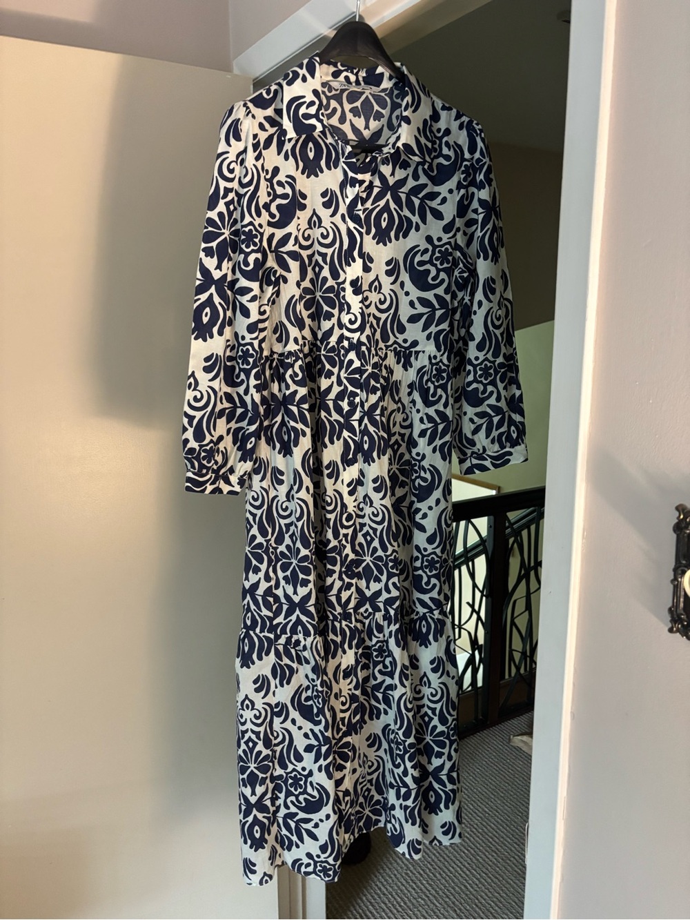 ZARA FLOWY MIDI small-medium DRESS